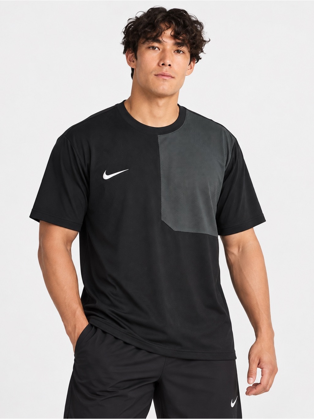Nike Men’s XXL Black Gray Mesh Panel Soccer Training Performance Shirt Swoosh